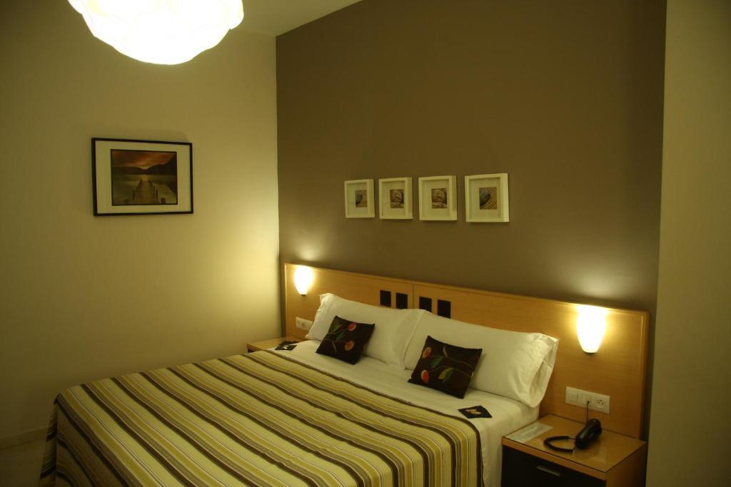 Hostal Albero By Eme Hoteles Sanlúcar la Mayor Стая снимка