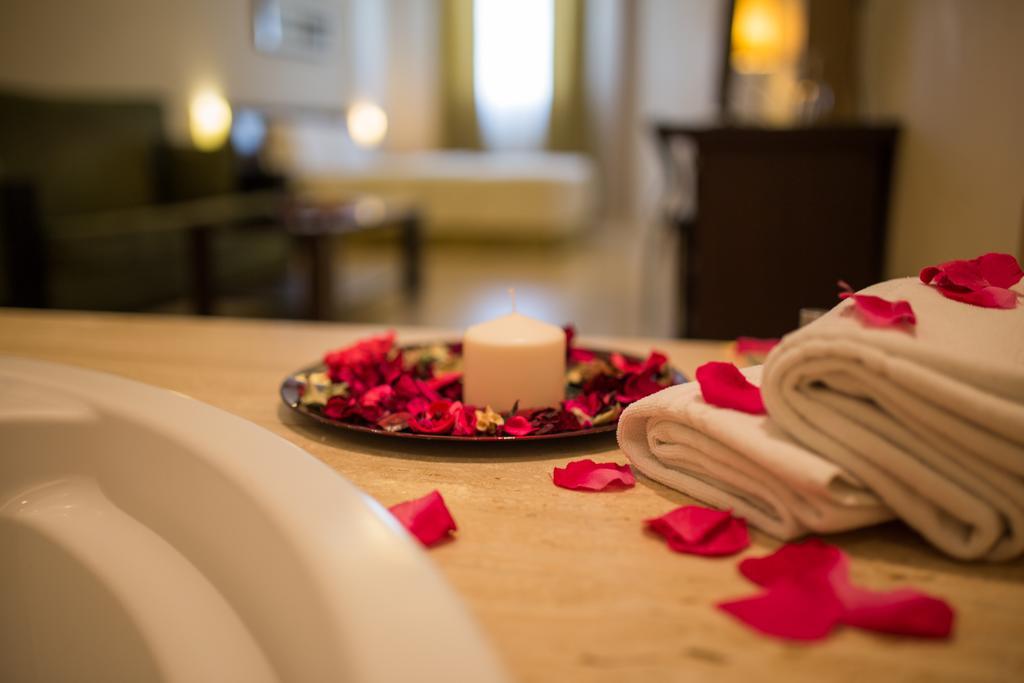 Hostal Albero By Eme Hoteles Sanlúcar la Mayor Екстериор снимка