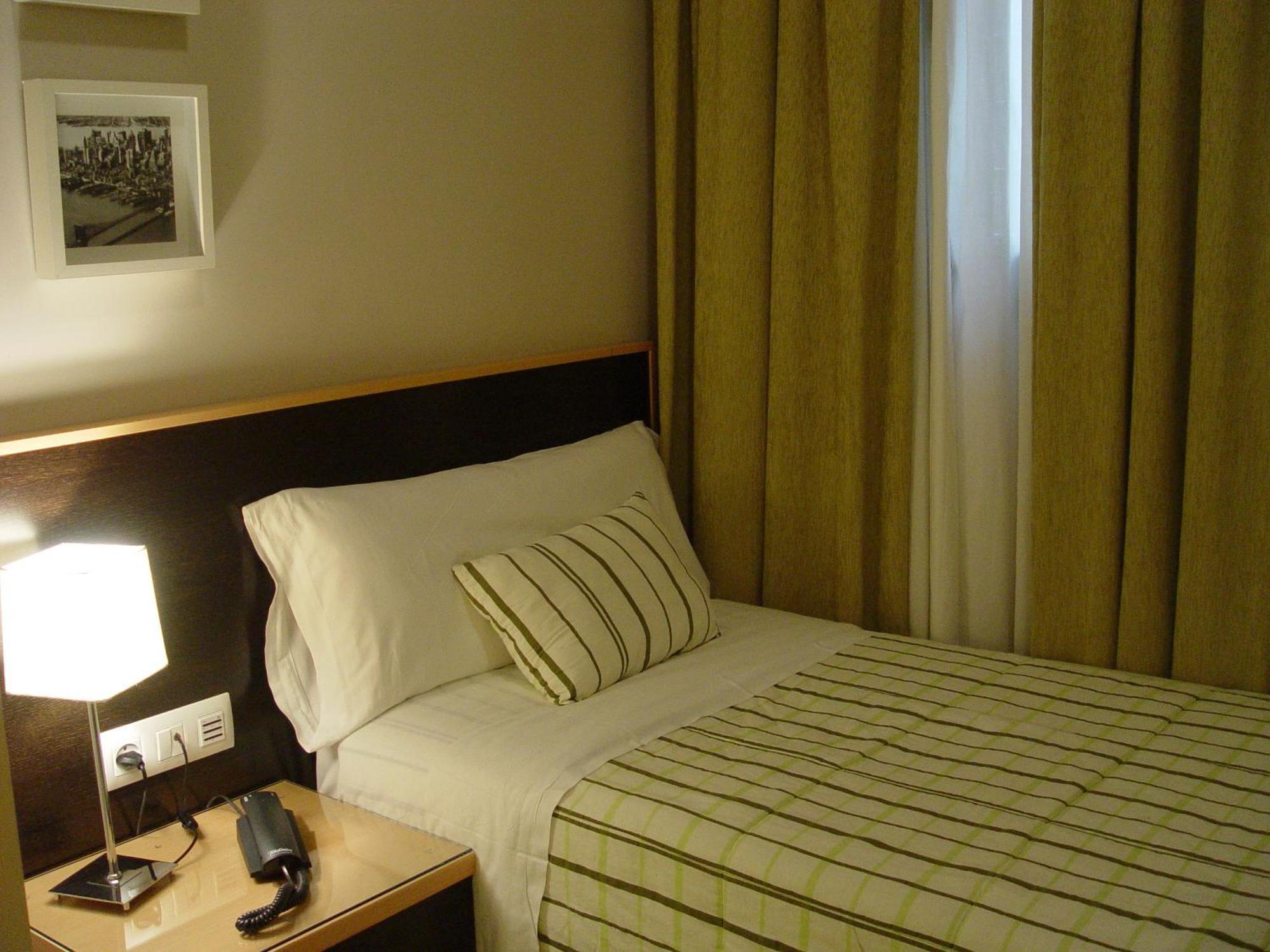 Hostal Albero By Eme Hoteles Sanlúcar la Mayor Екстериор снимка